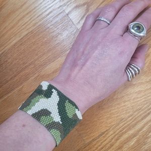 Peyote stitch cuff bracelet camo pattern XS